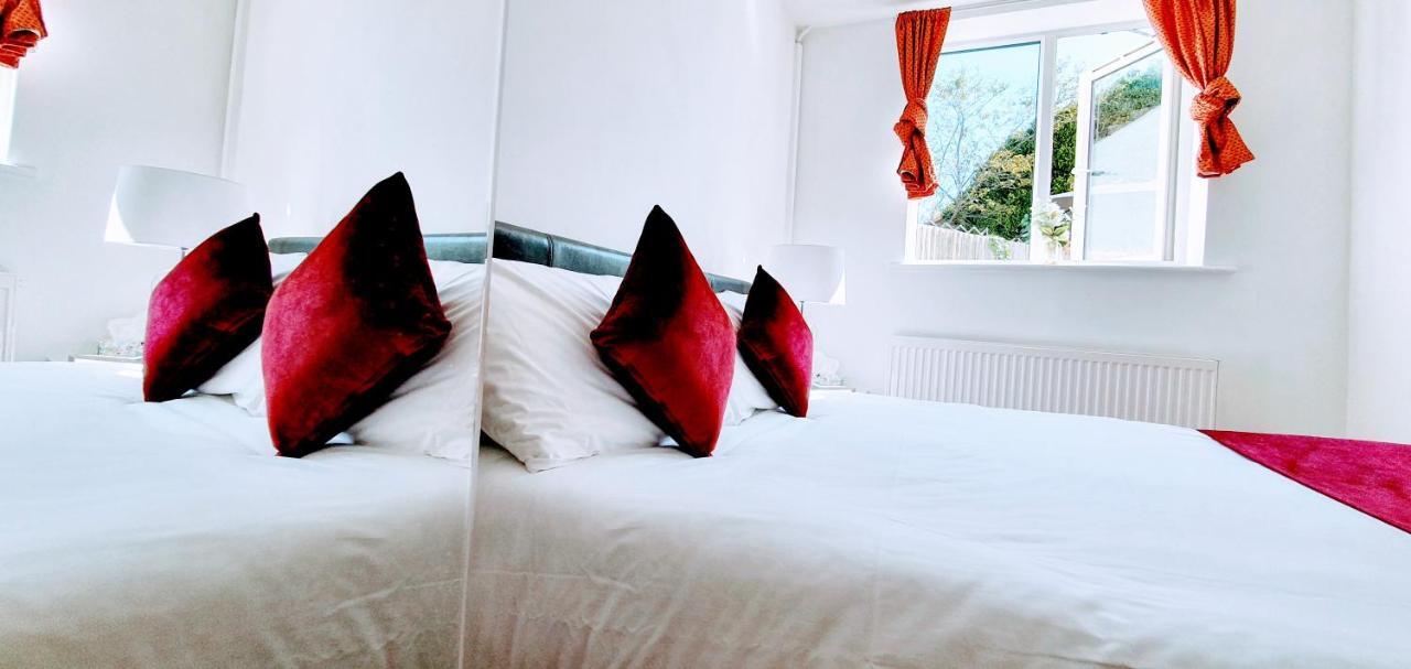 Alexandra Contractor House - Free Parking For Large Vans, Free Wifi & Netflix By Firoz Property Management 올더숏 외부 사진